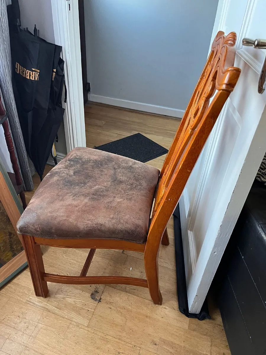 6 x FREE Dining room chairs - Image 1