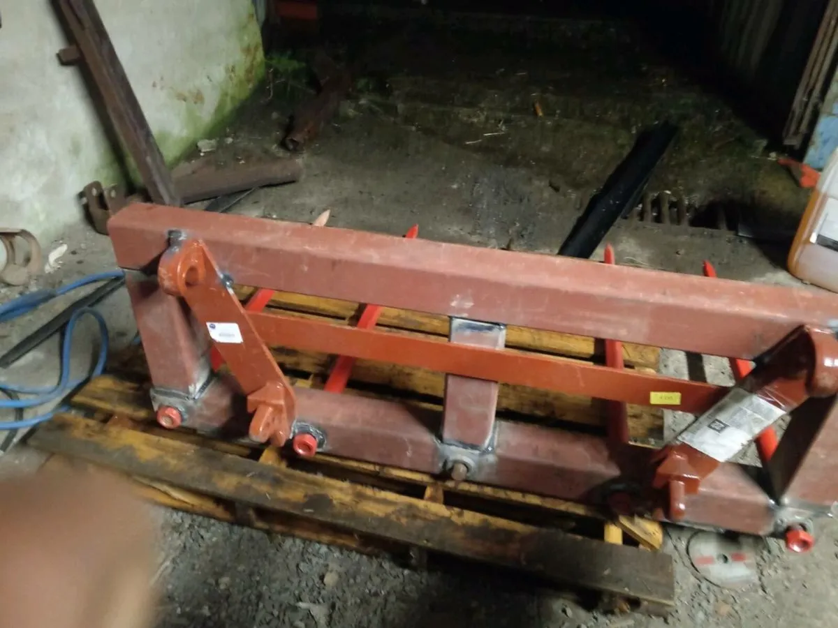 4 inch heavy box iron 4ft 6 SILAGE  PIKE - Image 1