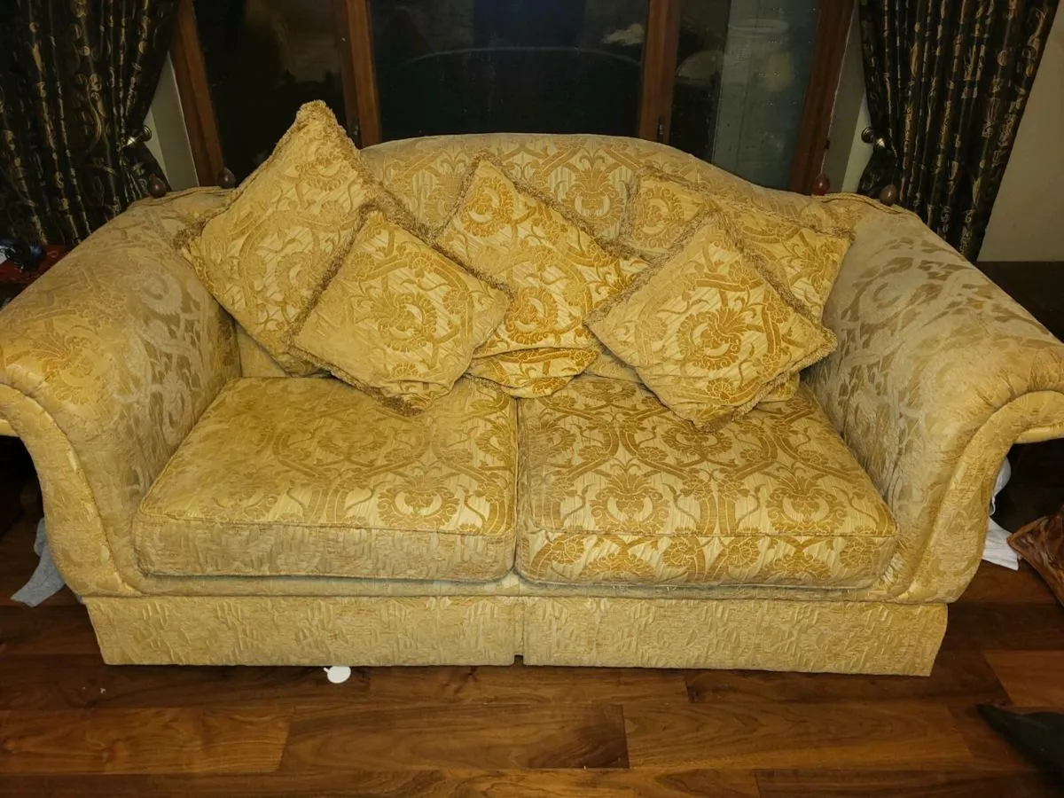 Elegant Suite of Furniture - Image 1