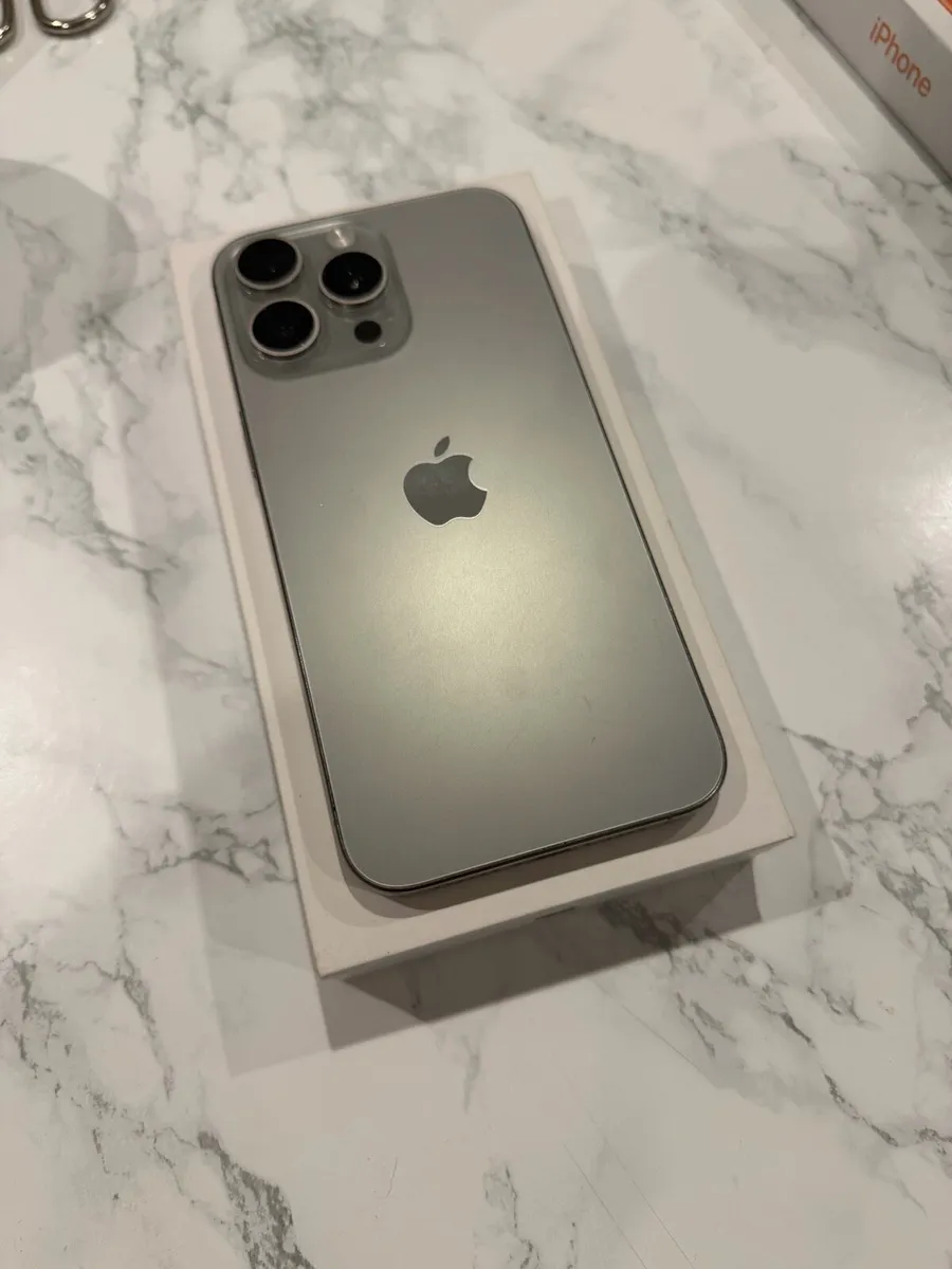 iPhone 15 Pro Max - Image 1