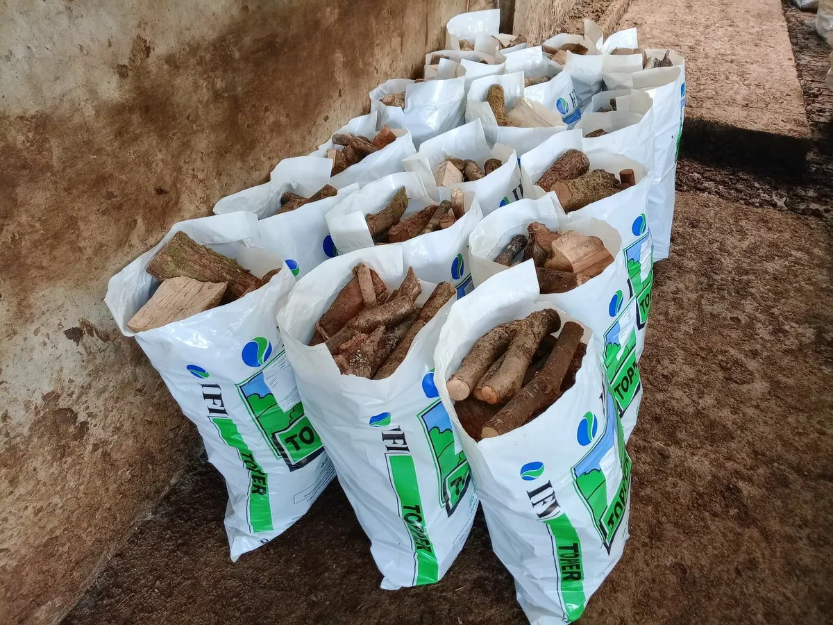 Seasoned firewood tonne bag – Sticks - Hardwood - Image 2