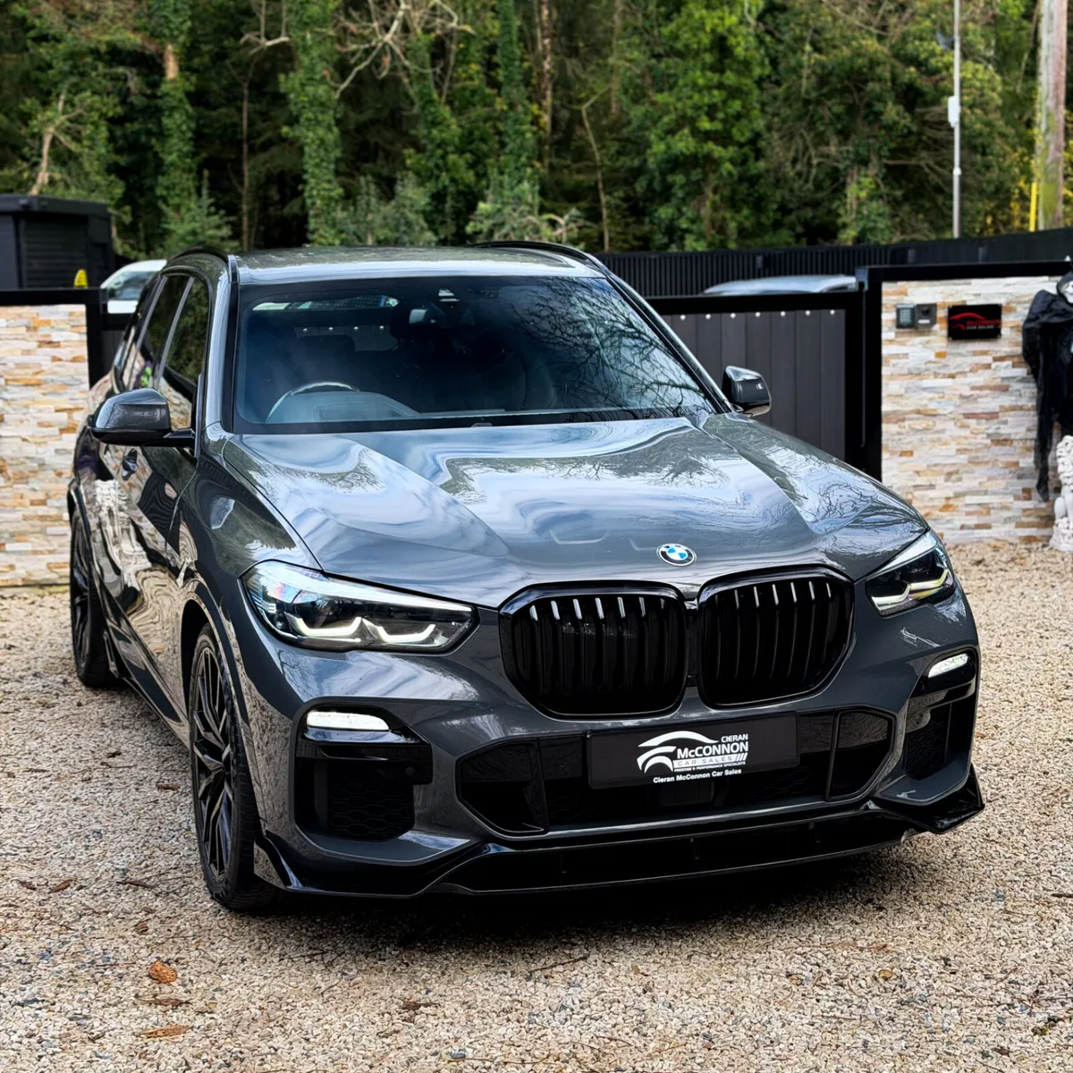 DEPOSIT TAKEN 2021 (212)  BMW X5 45E MSPORT - Image 3