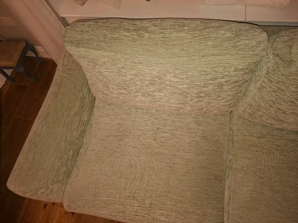 Couch - Image 2