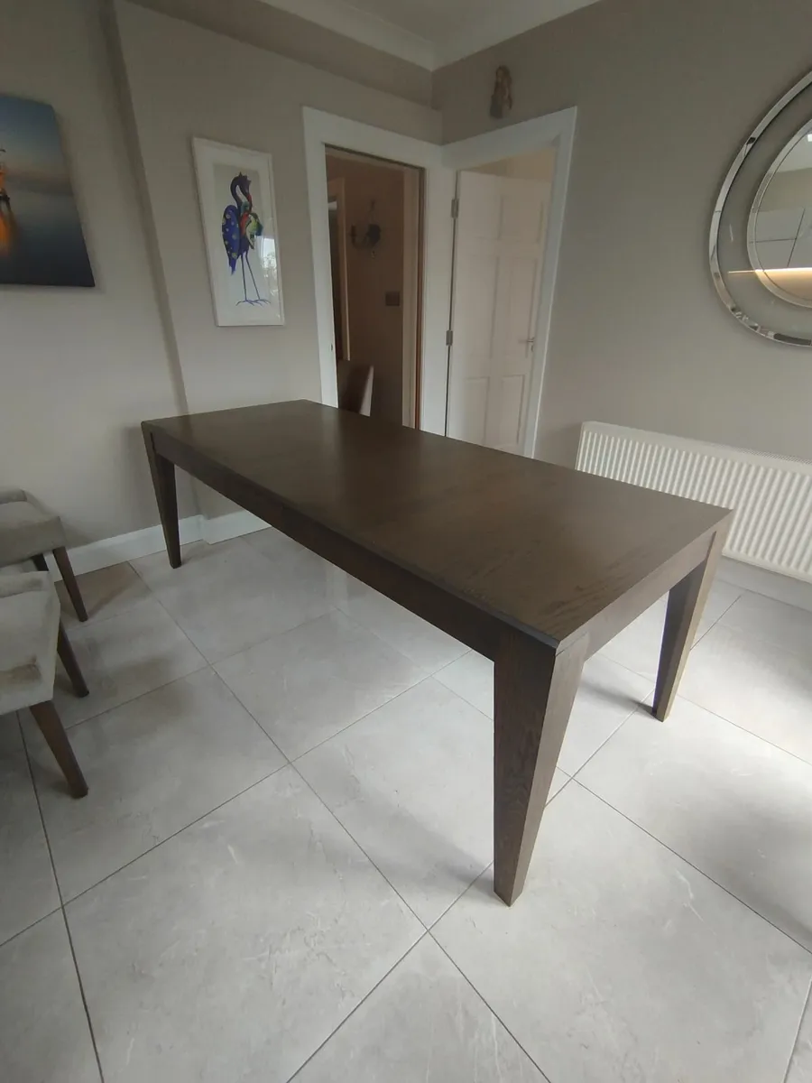 Kitchen table - Image 1