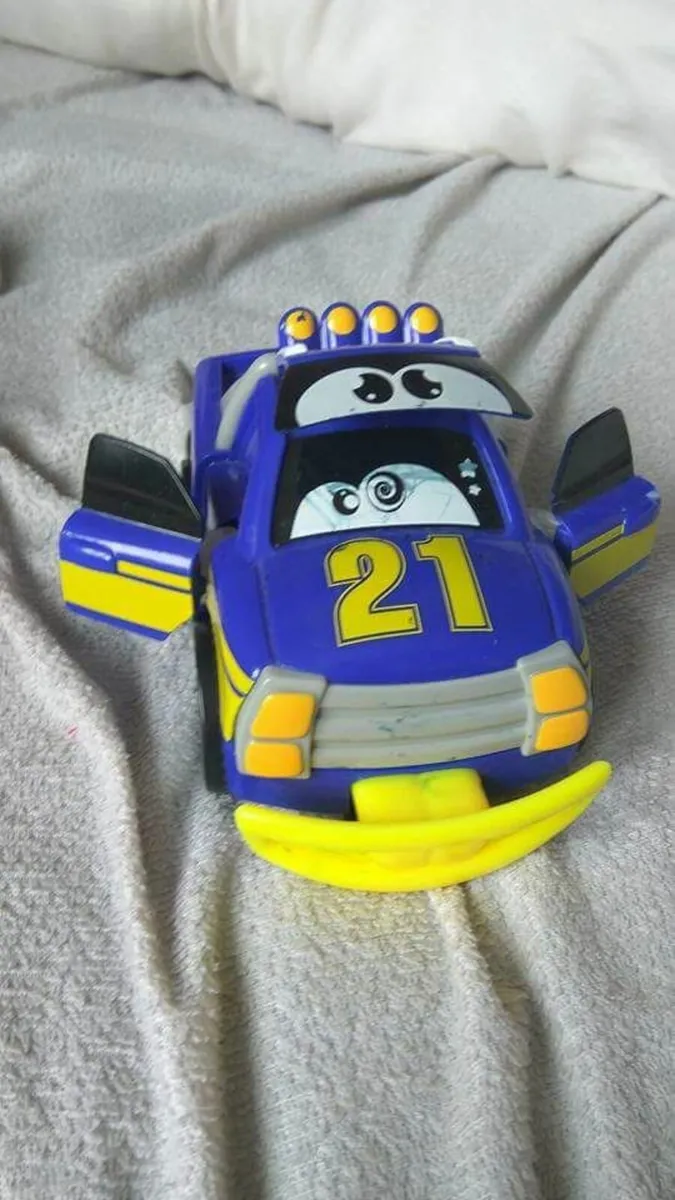 cars battery oparated - Image 3