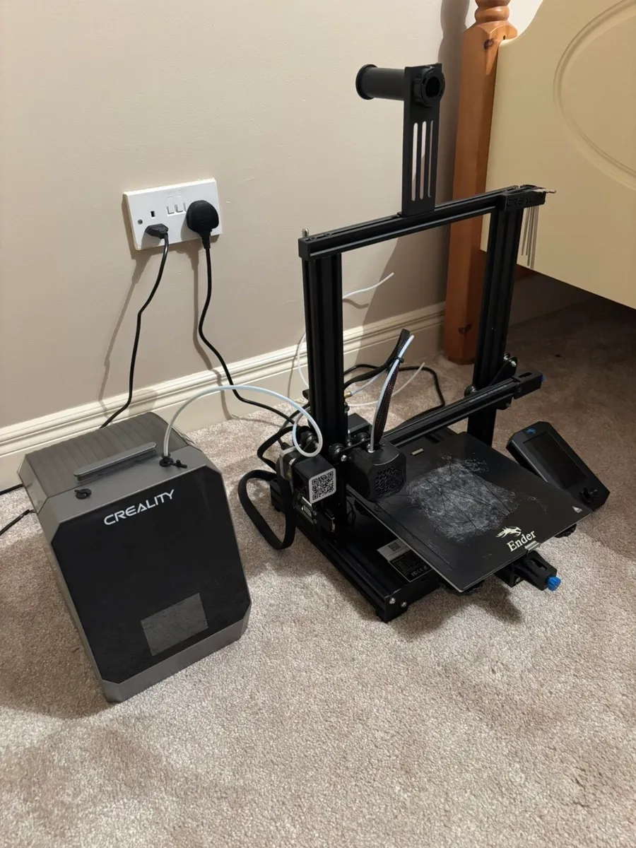Creality Ender V2 & Space Pi Drybox - Image 1