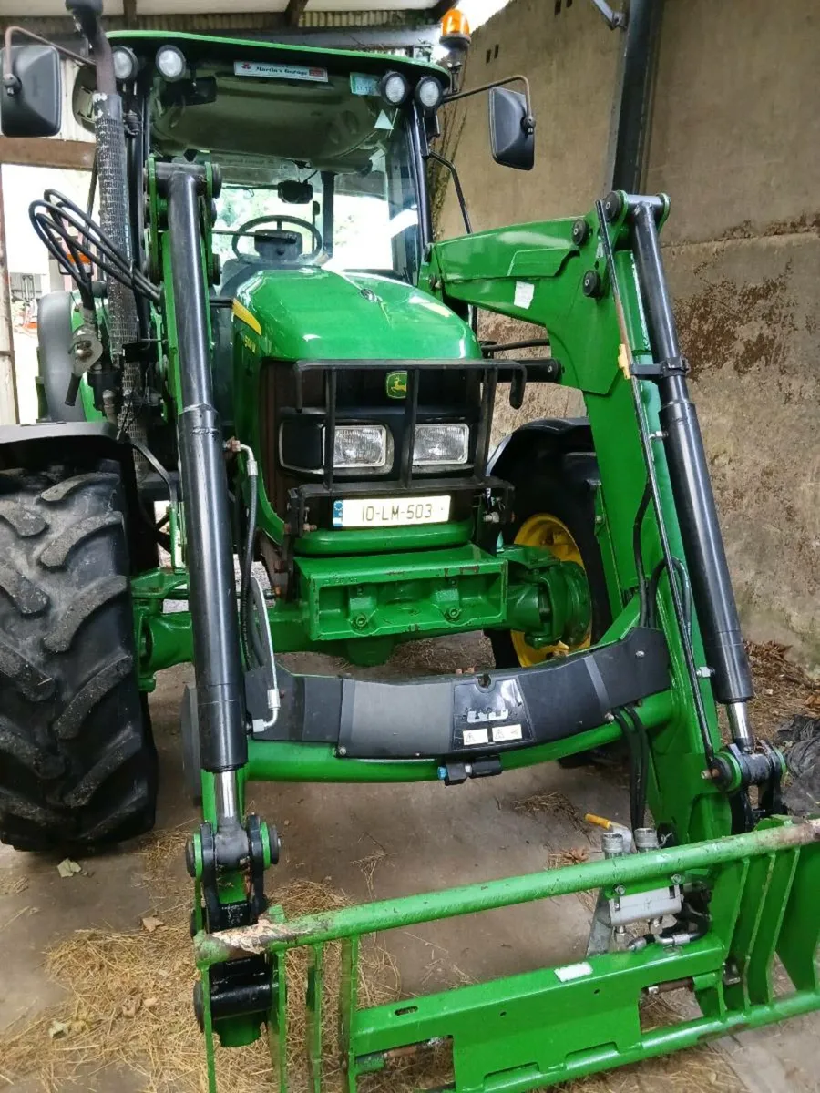 John Deere 5100m - Image 1