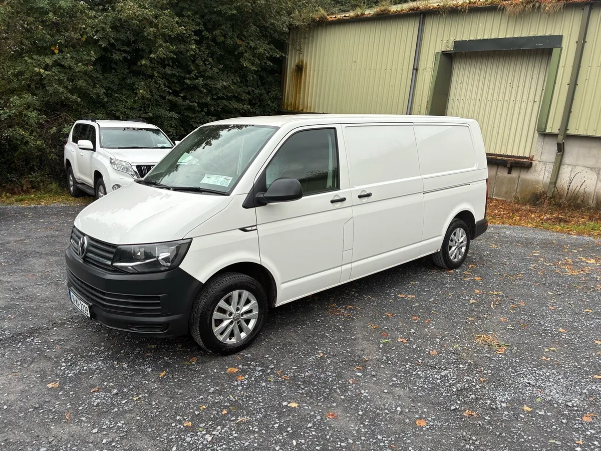 2018 Volkswagen Transporter cr30 - Image 2