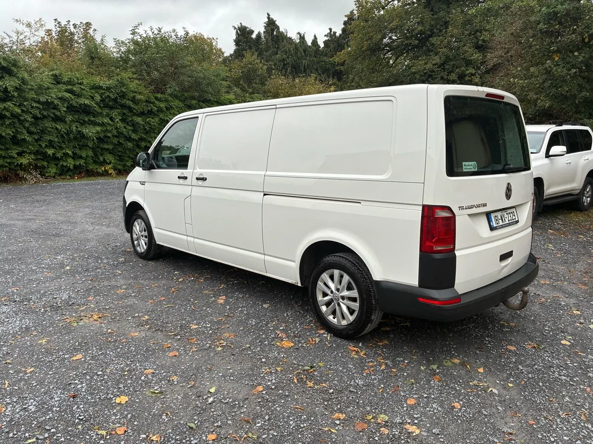 2018 Volkswagen Transporter cr30 - Image 4