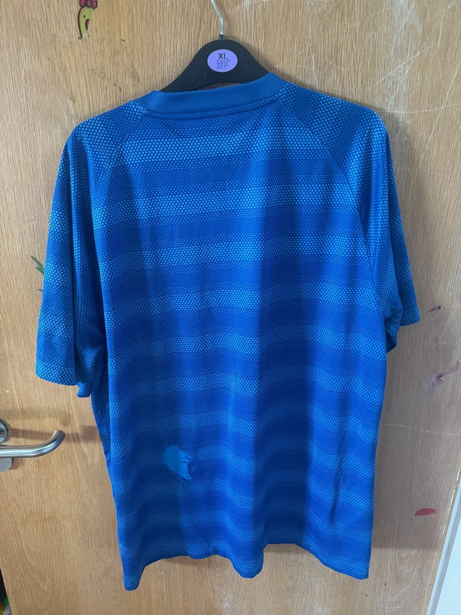 Clothing - Image 2