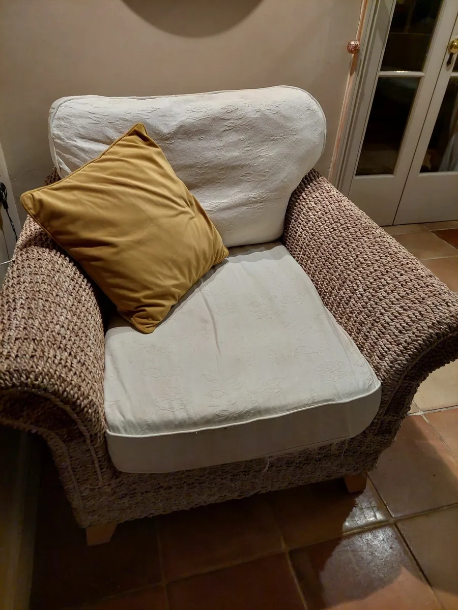 Sofa and 2 armchairs - Image 2