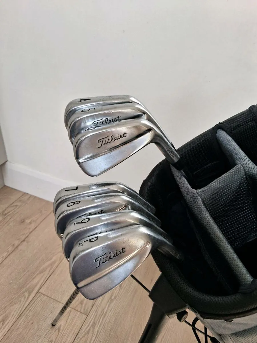 Titleist 620 MB Irons (4-PW) - Image 1