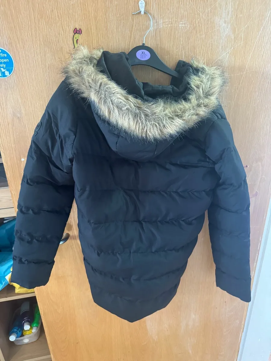 Clothing - Image 2