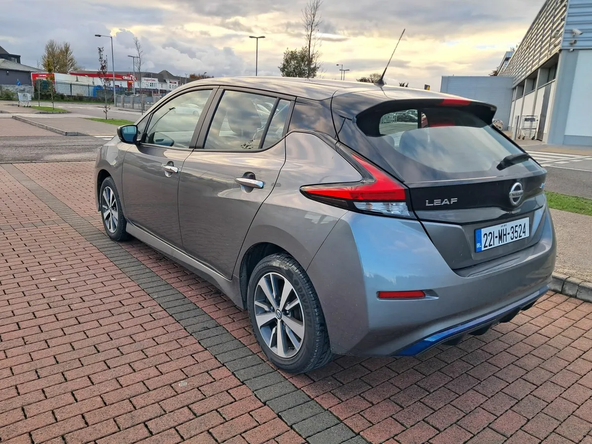 Clean Nissan Leaf 2022.      6 months warranty. - Image 3