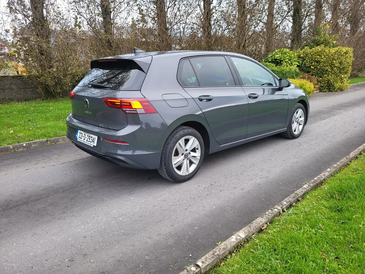 Volkswagen Golf 2022 - Image 3