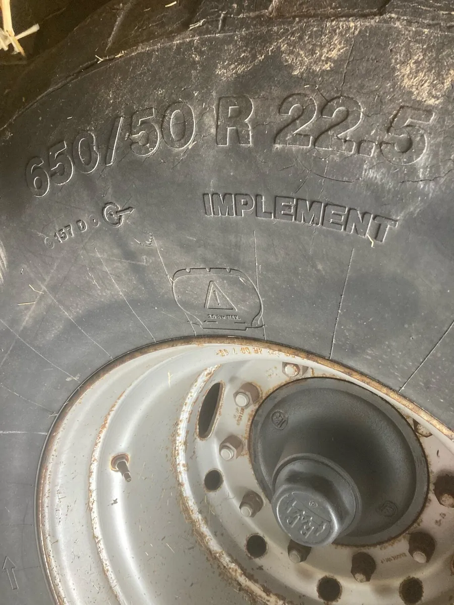 650/50 R22.5 - Image 1