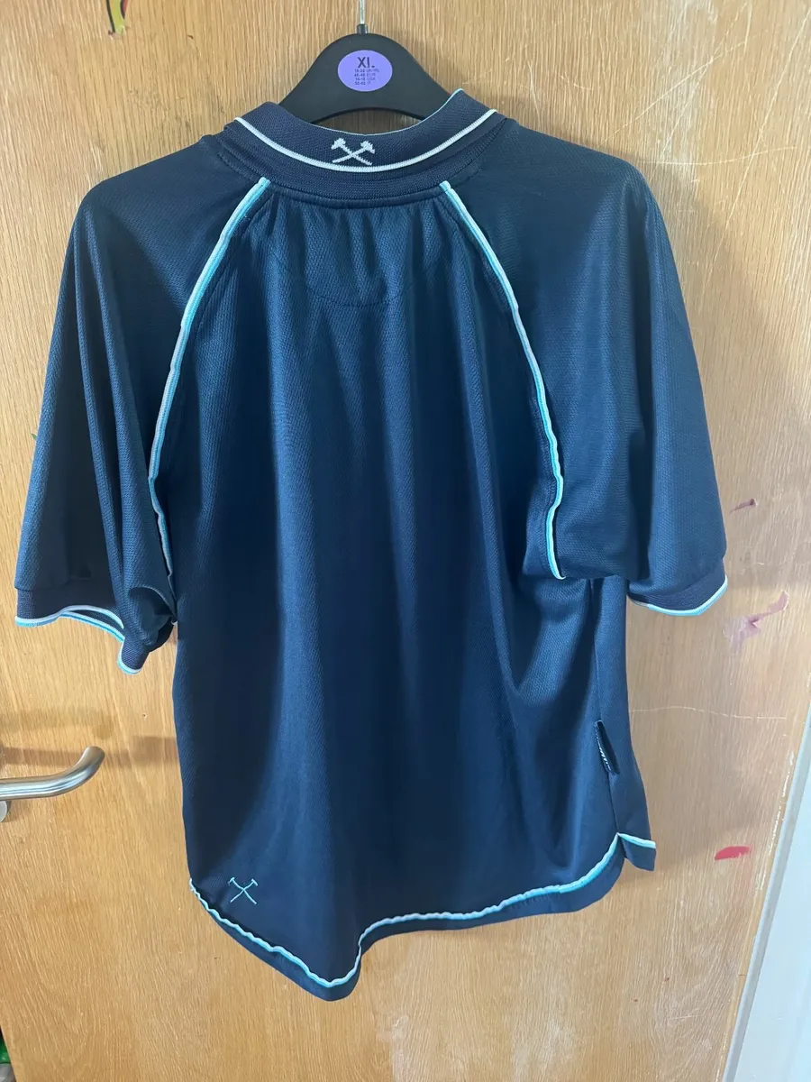 Clothing - Image 2