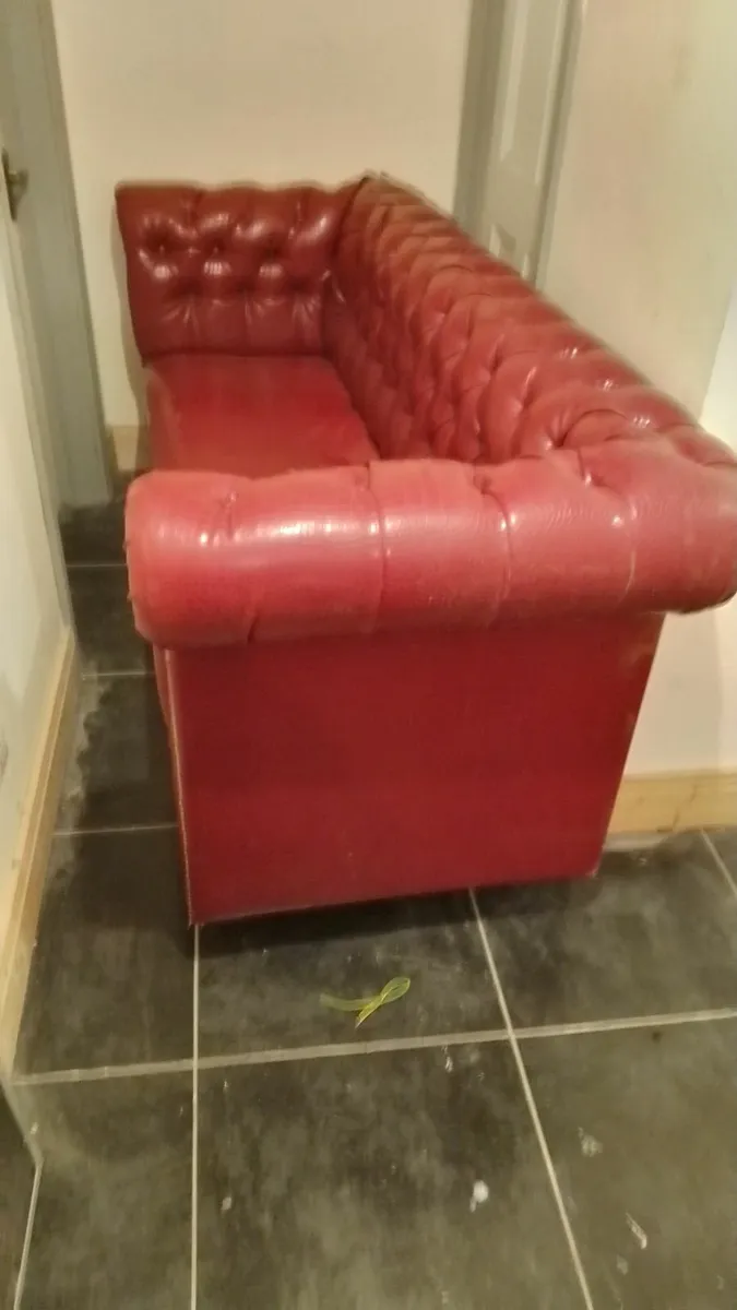 chesterfield couch - Image 1