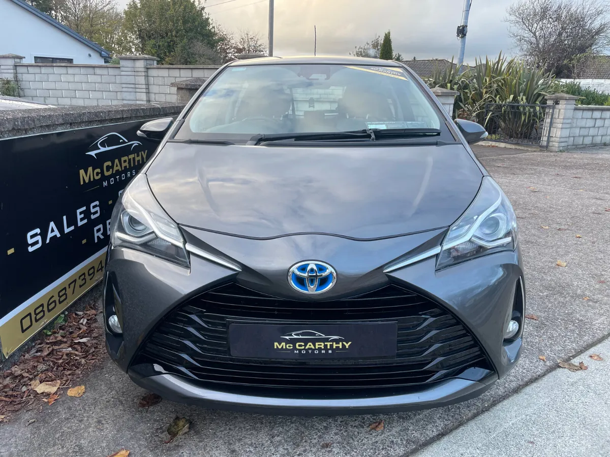 Toyota Yaris Hybrid Automatic - Image 4