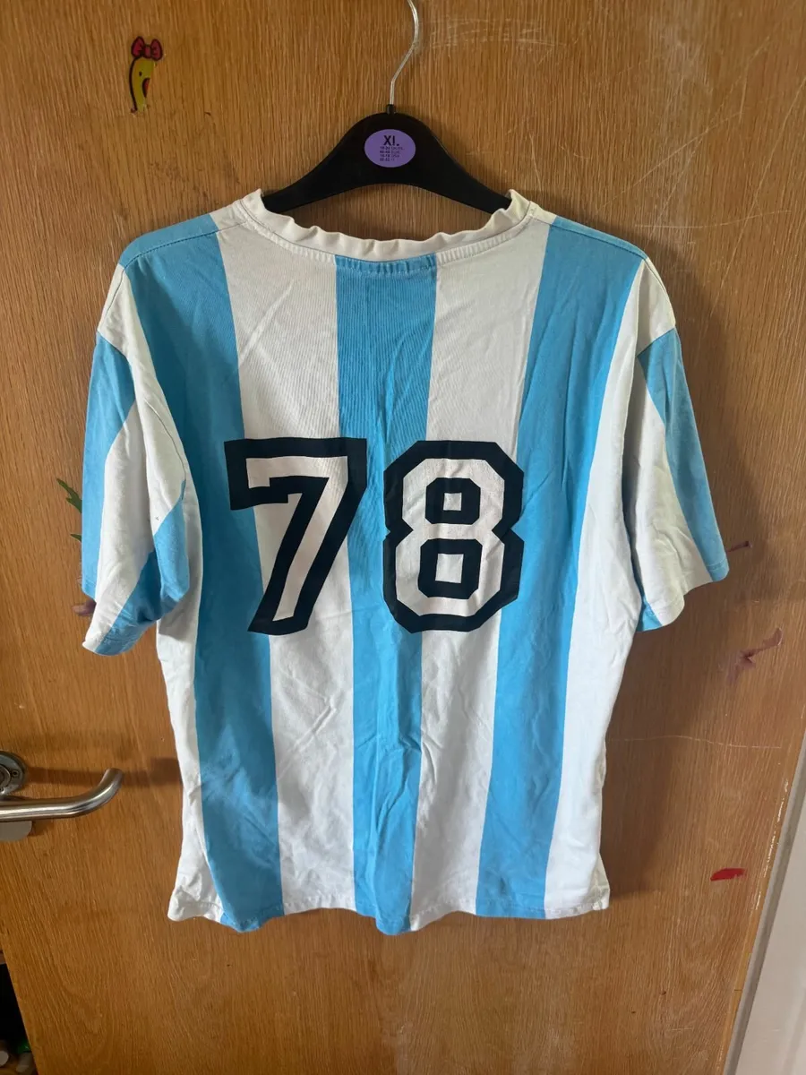 Clothing - Image 2