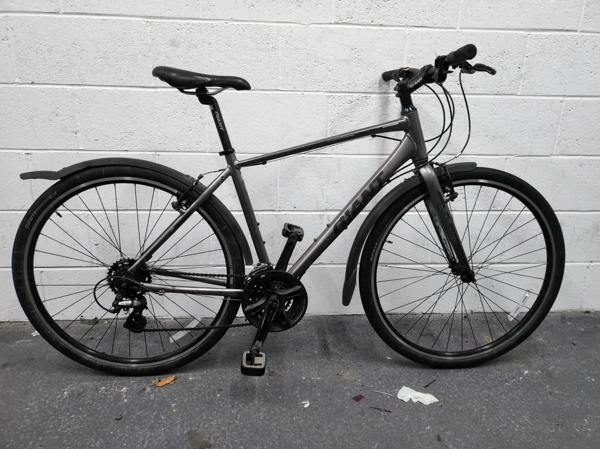 GIANT  ESCAPE Bike - Image 1
