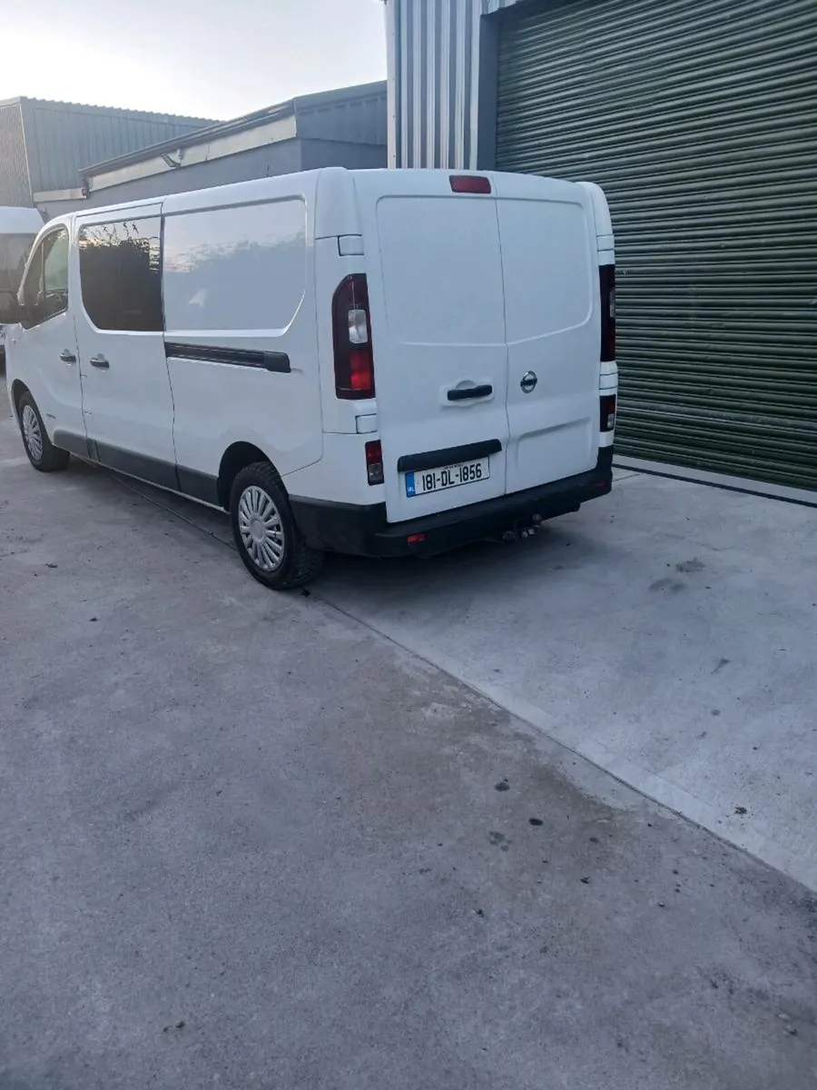 Nissan nv300 /traffic crewcab - Image 3