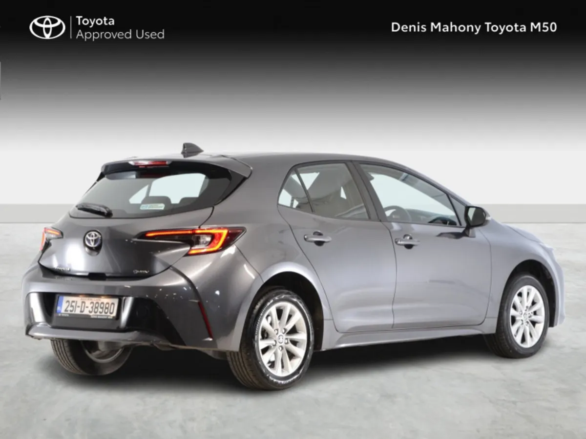 Toyota Corolla Hybrid Luna Auto - Image 2