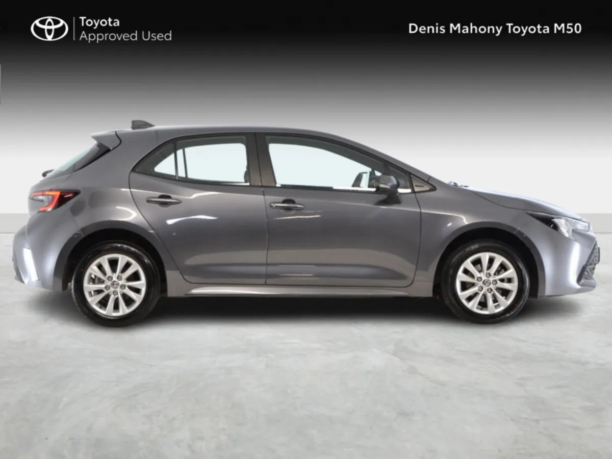 Toyota Corolla Hybrid Luna Auto - Image 3