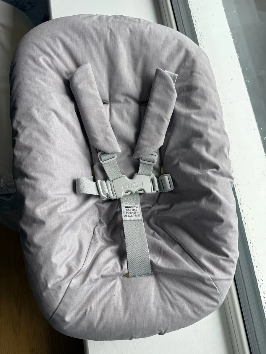 Stokke trip trappe newborn seat - Image 1
