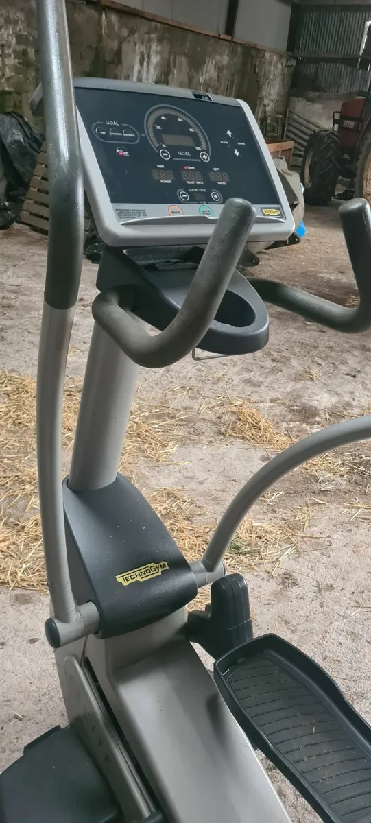 Technogym crosstrainer - Image 4