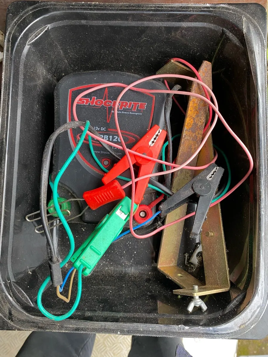 Electric fence - Image 1