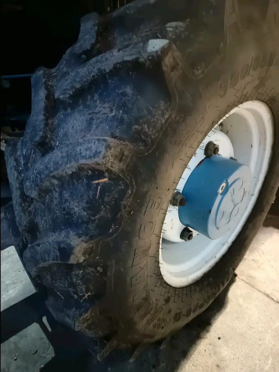 Tyres - Image 3