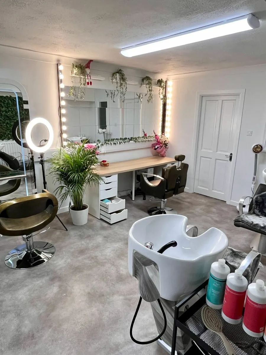 Beauty Salon for Rent in Dublin 2 - Image 4