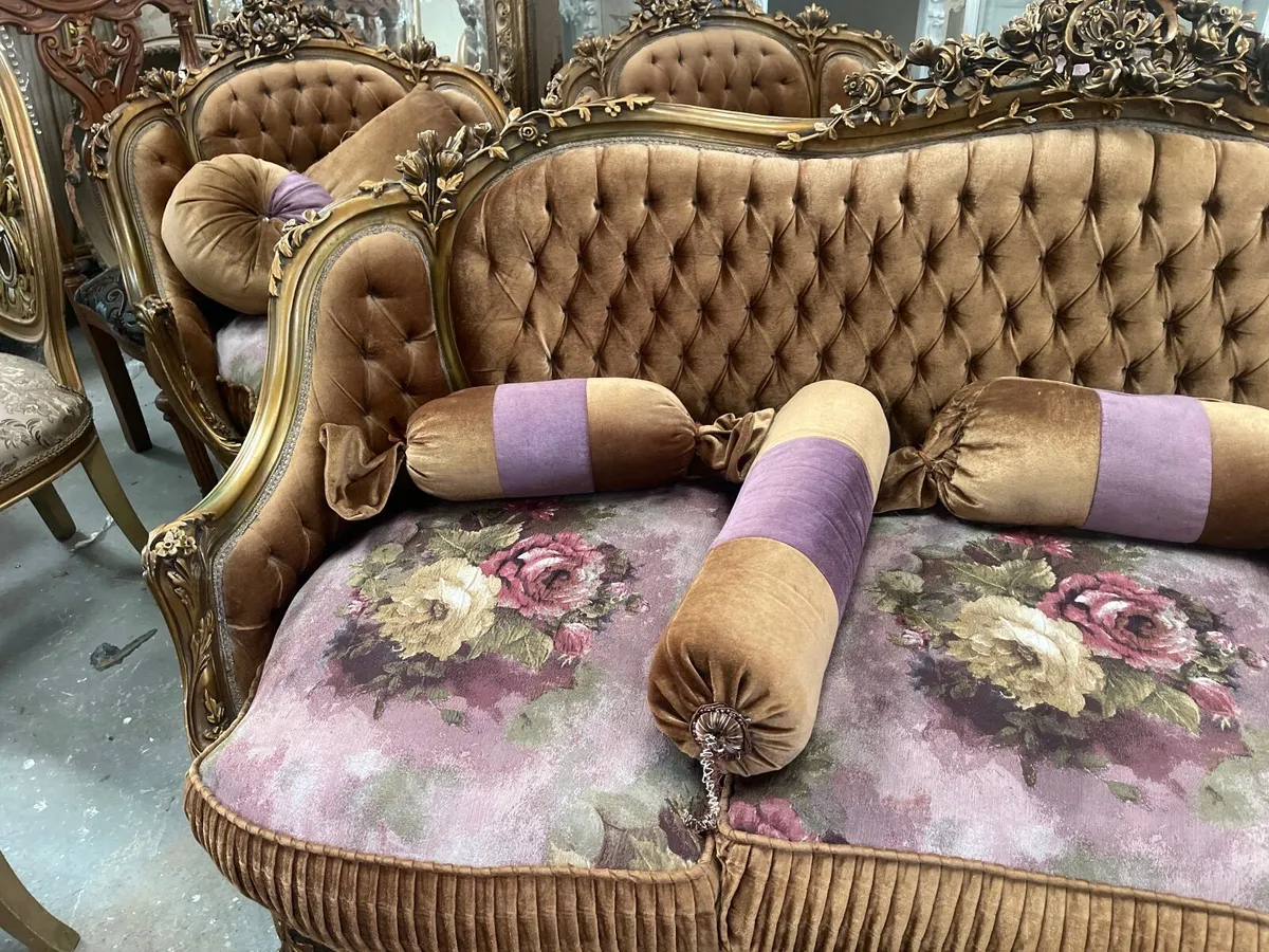 Beautiful old salon set in great condition 5 piece - Image 2