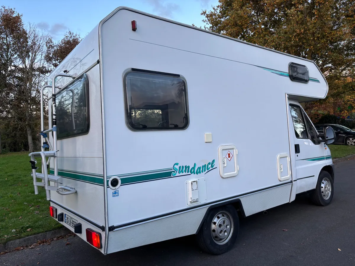 2000 SWIFT SUNDANCE 4 BERTH COMPACT RIGHT HAND DRI - Image 3