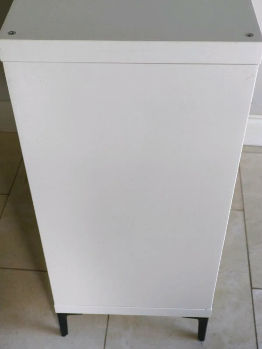White IKEA Kallax 4 cube w / doors & boxes - Image 4