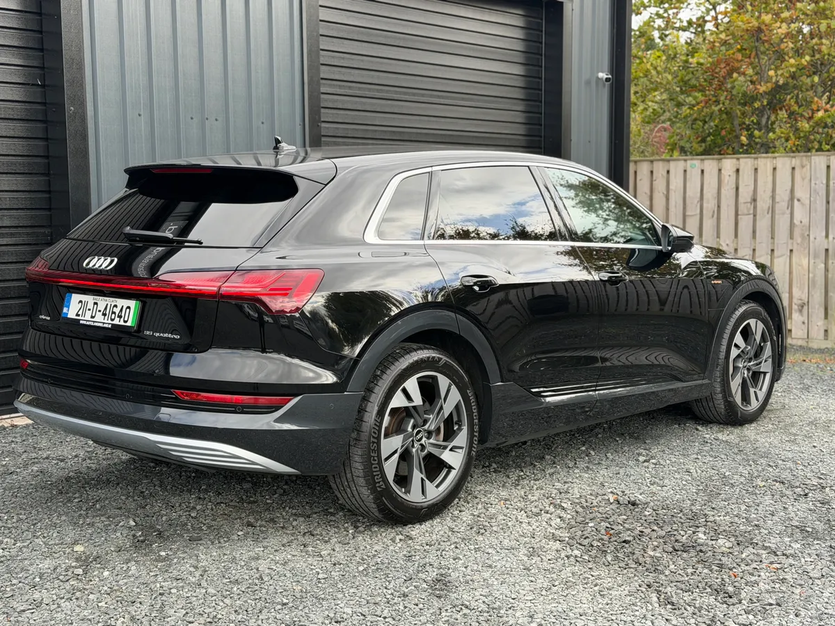 211 AUDI E-TRON 55 QUATTRO - Image 3