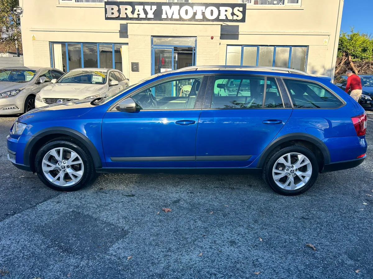 2016 SKODA OCTAVIA SCOUT DSG 4x4 184BHP - Image 3