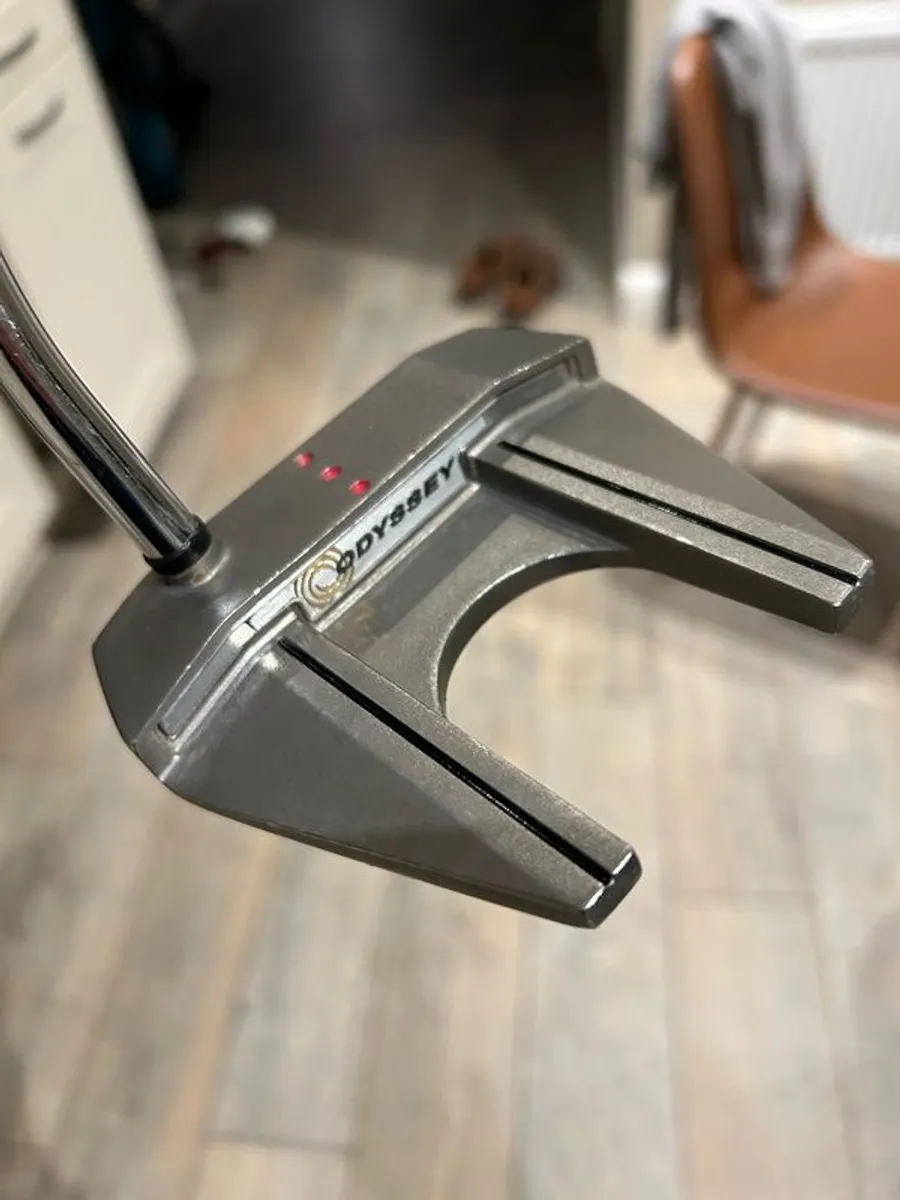 Odyssey long putter - Image 1