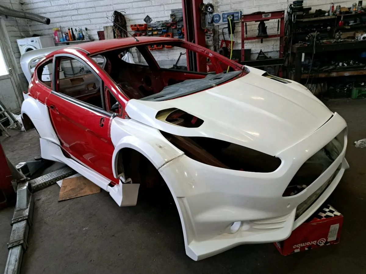 Fiesta shell + full body kit R5/proto - Image 3
