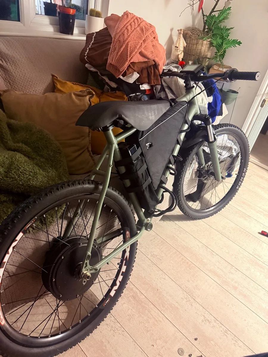 CUSTOM 72V 3000W BIKE - Image 3