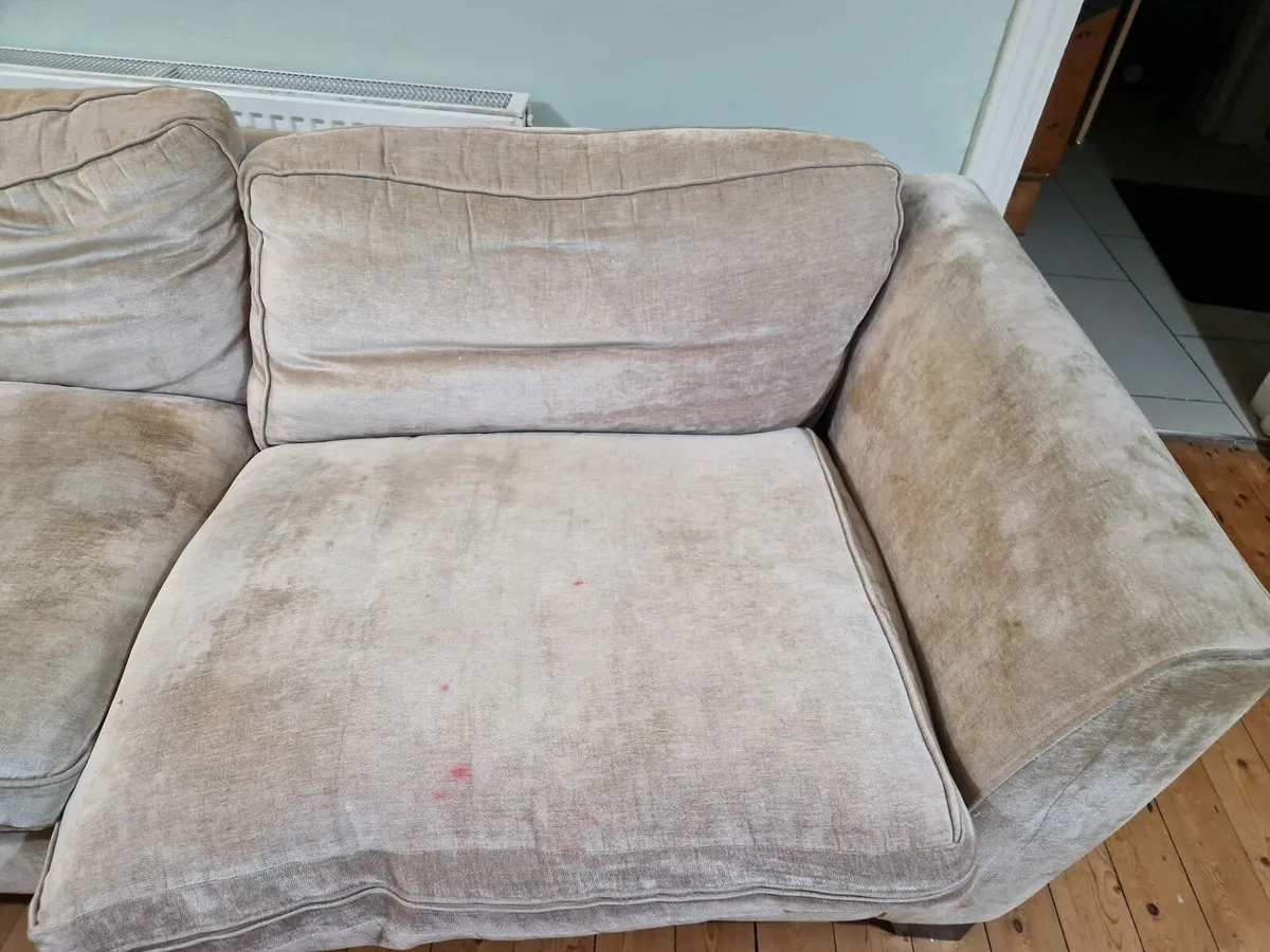 Couch - Image 2