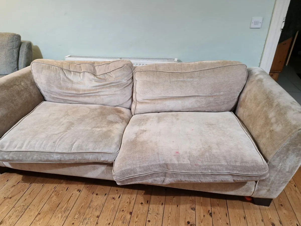 Couch - Image 4
