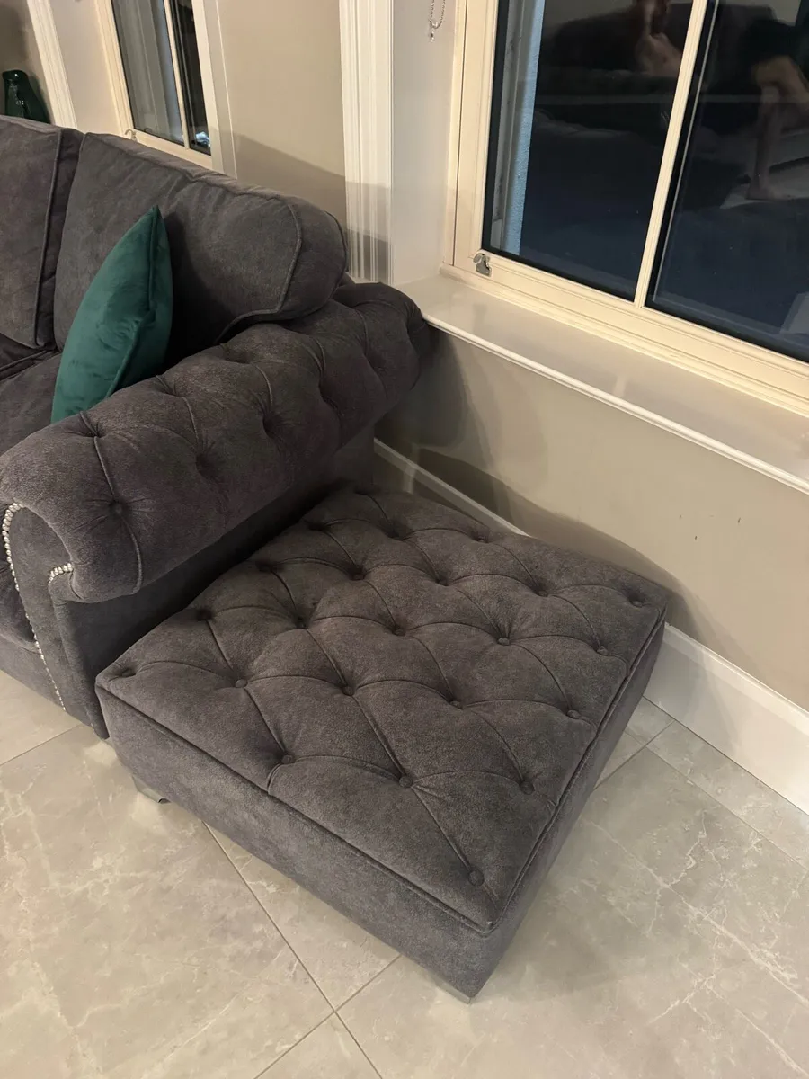 4 seater & 2 seater - Image 4