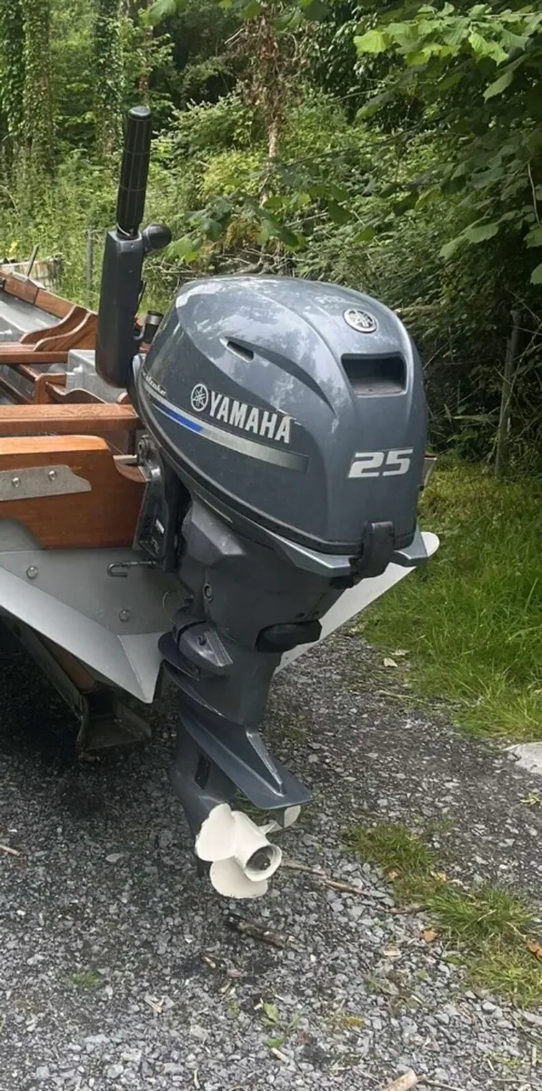Yamaha 25hp outboard - Image 1