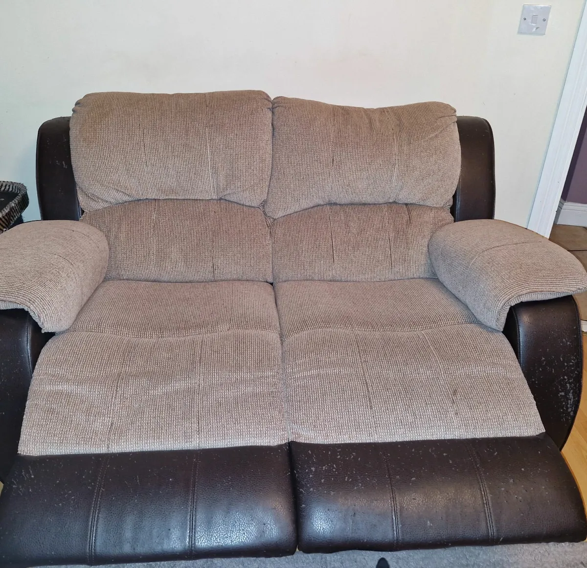 Sofa 3+2 with recliners - donation - Image 4