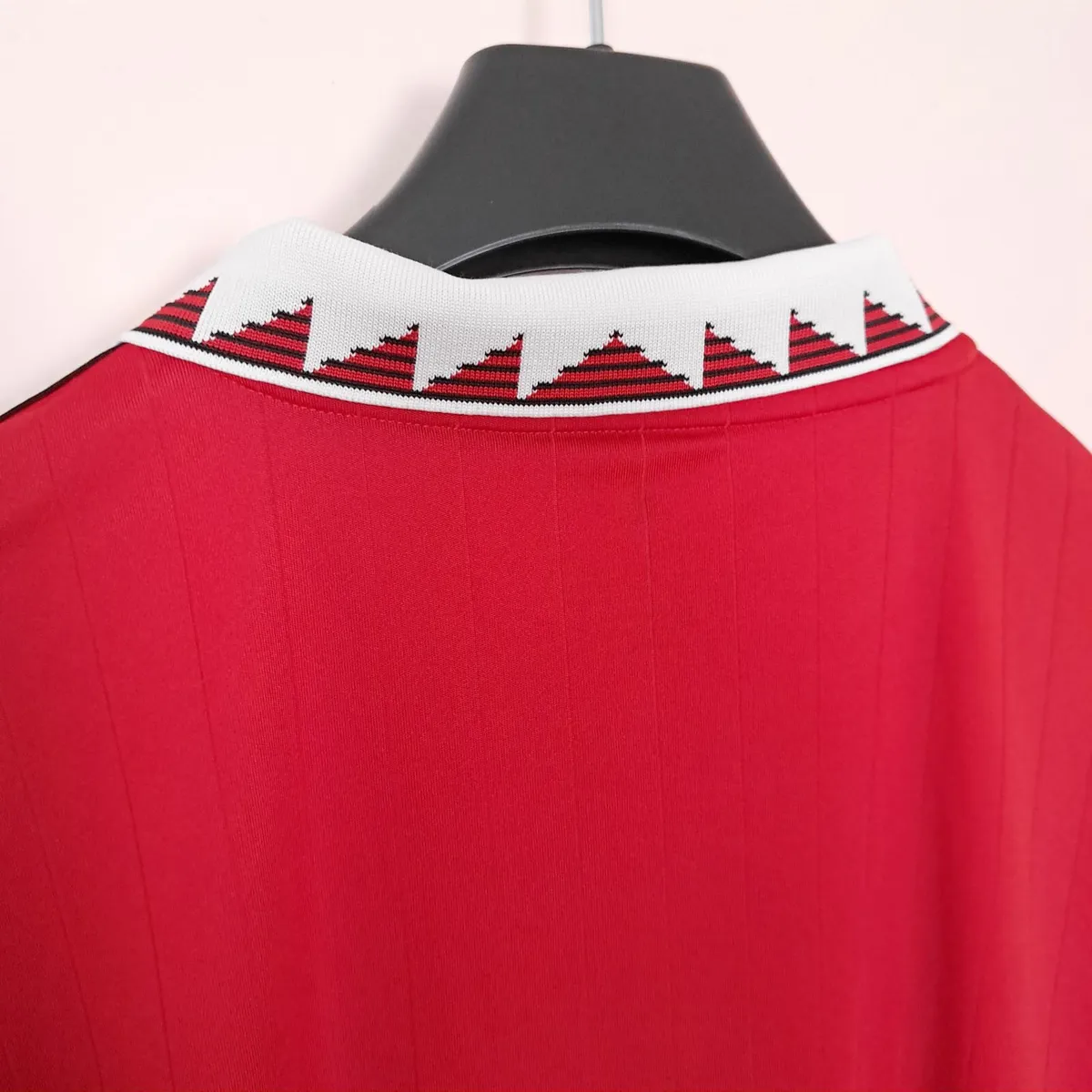 Adidas Manchester United 22 23 Football Shirt L - Image 4