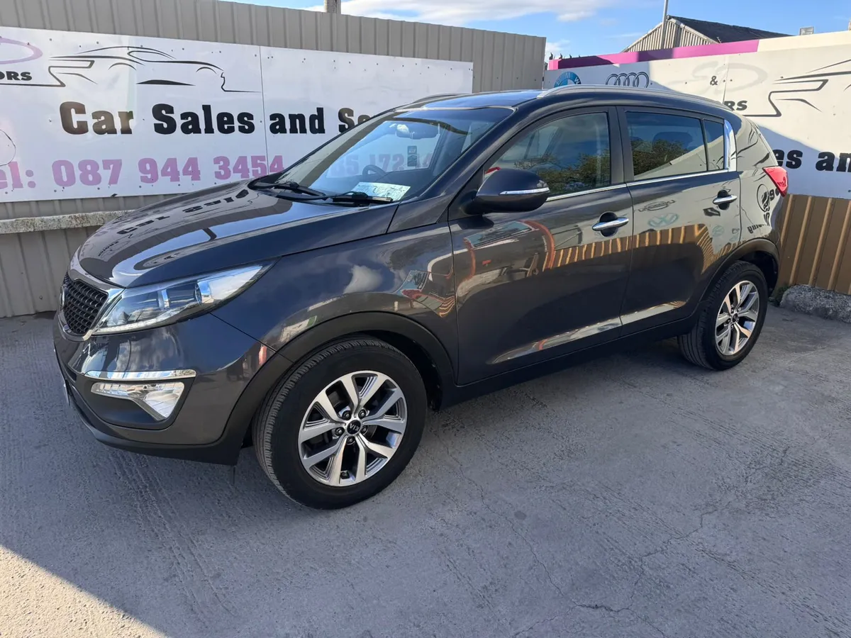 161 Kia Sportage 1.7D PLATINUM Low Miles - Image 2