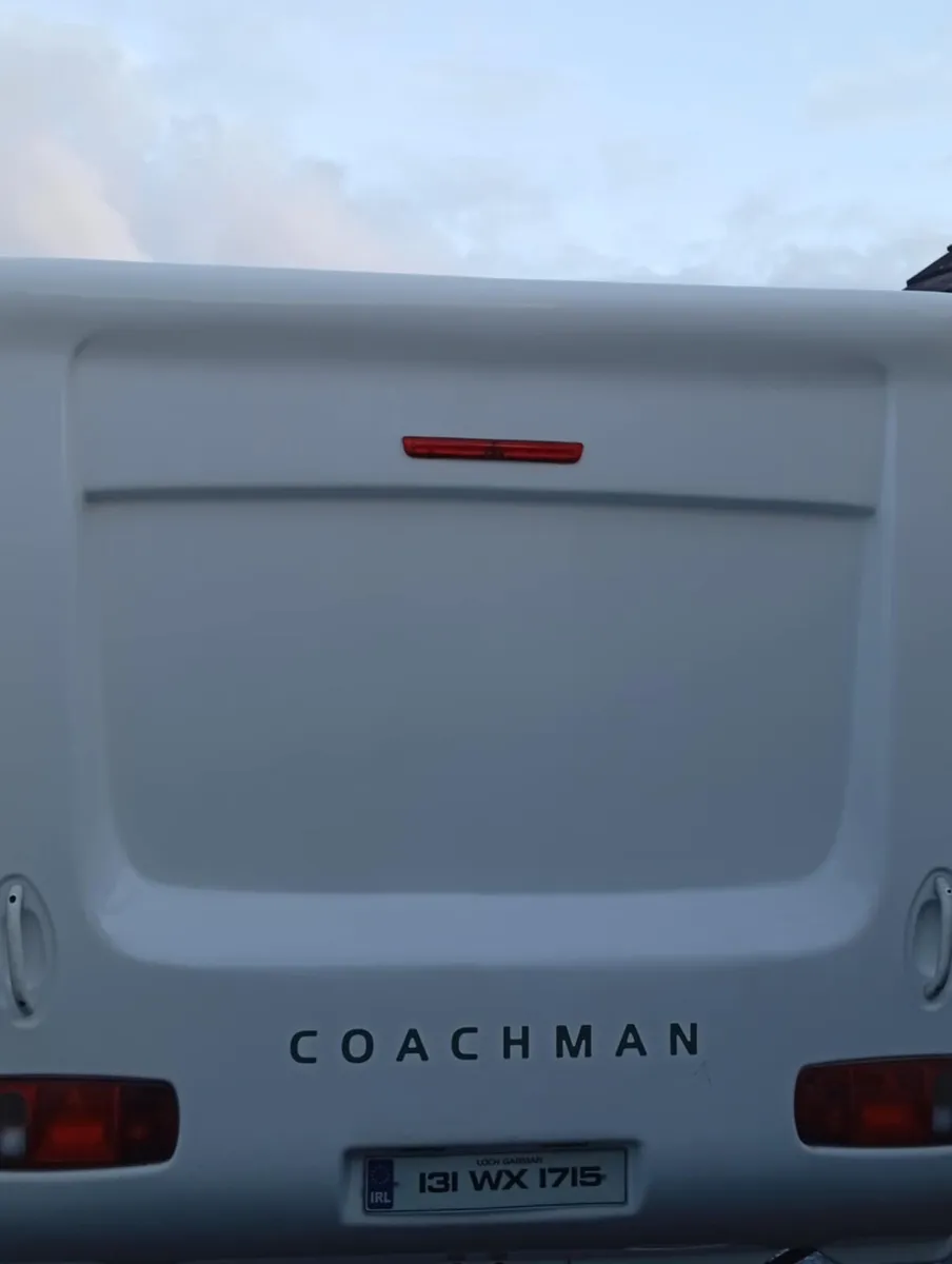 Coachman prestige fixed bed - Image 2