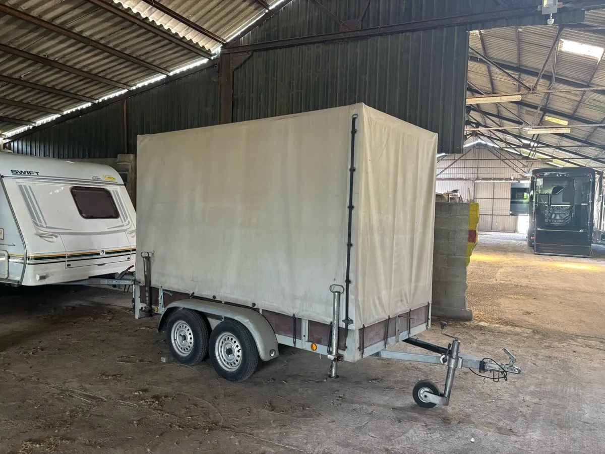 Trailer - Image 2